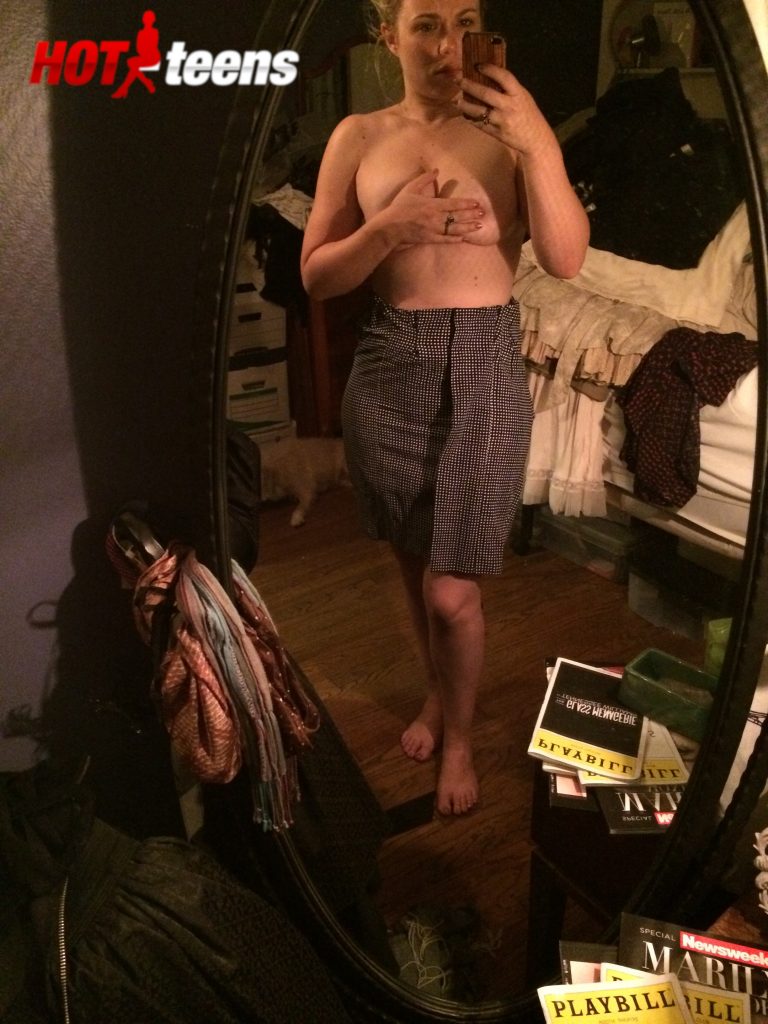 amanda fuller nude selfie