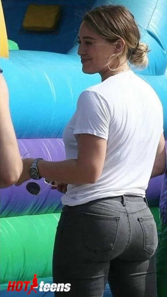 hilary duff sexiest butt in tight jeans