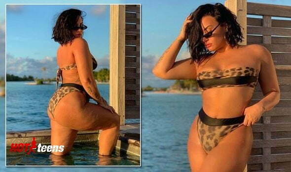 Huge Ass of Demi Lovato in Tiger Print Bikini