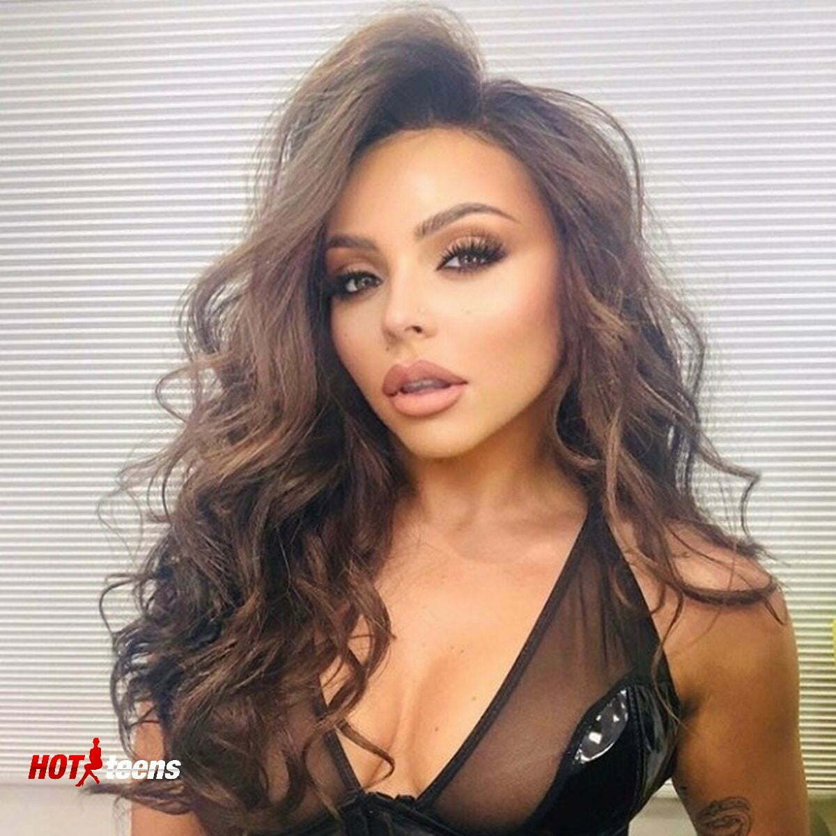 Jesy Nelson Nude Boobs Flashed in Public.