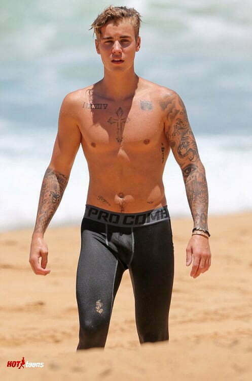 Justin bieber naked pool