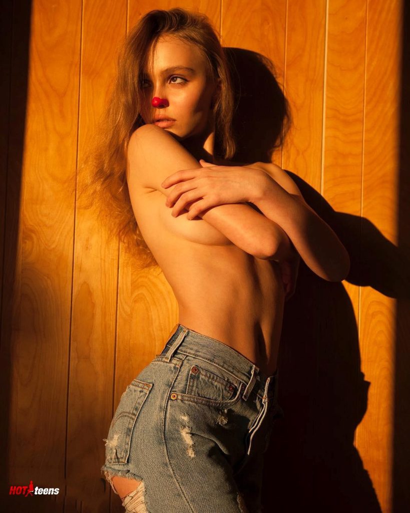 Lily Rose Depp nude photoshoot exposed
