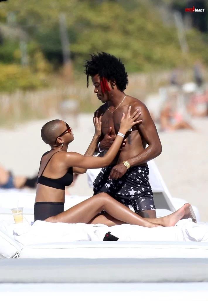 Willow Smith bald picture with De'Wayne