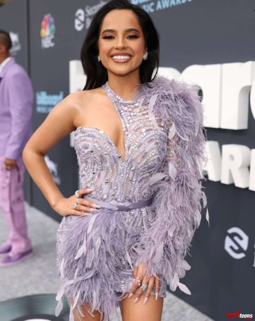 Happy tits of Becky G on awards