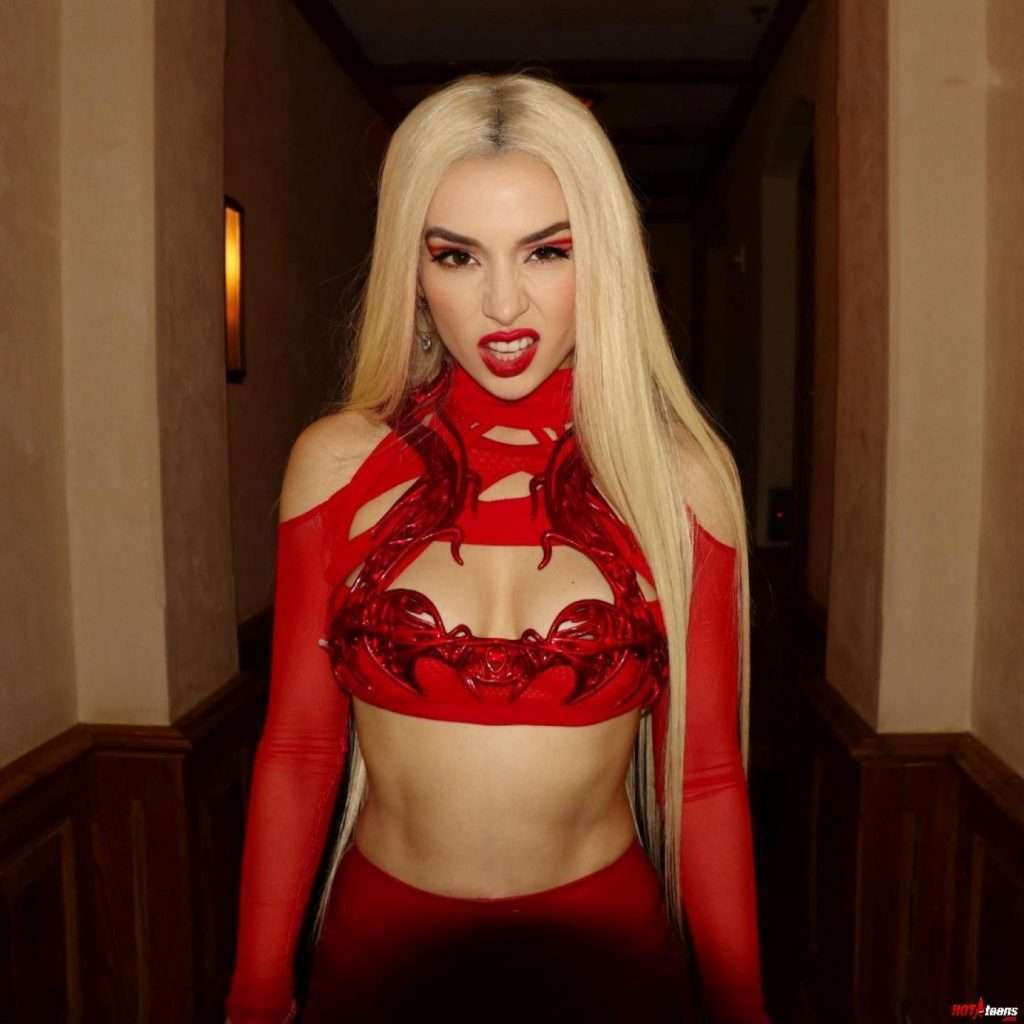 Ava Max hot in red