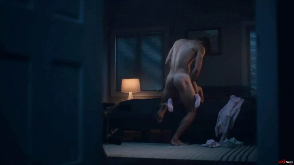 Jacob Elordy nude ass from behind in Euphoria