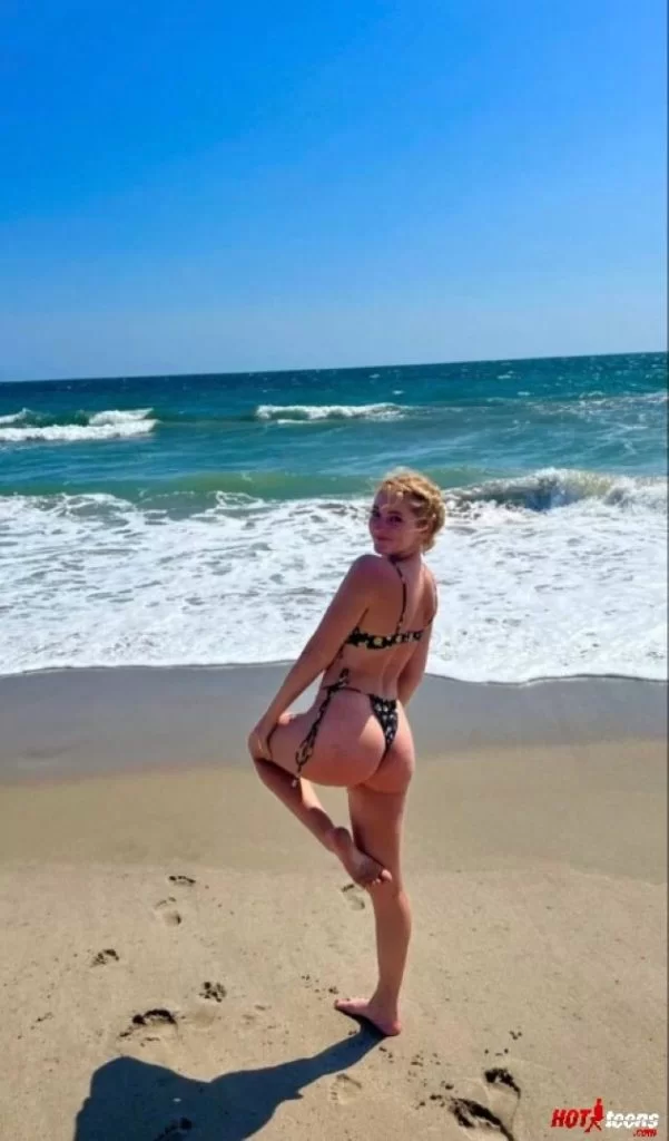 Willow Shields nude big ass in bikini thong